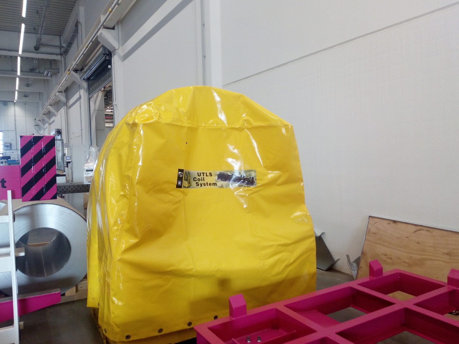 Cover for outdoor storage of unused UTLS Systems coil transportation racks.