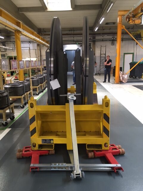 UTLS Systems coil rack for in-house transportation of your slit coils. The rack is equipped with UTLS stanchions Vario and trolley FS2. The trolley is easily monuted to the rack with the help of Twistlock in the rack's ISO container corner system.